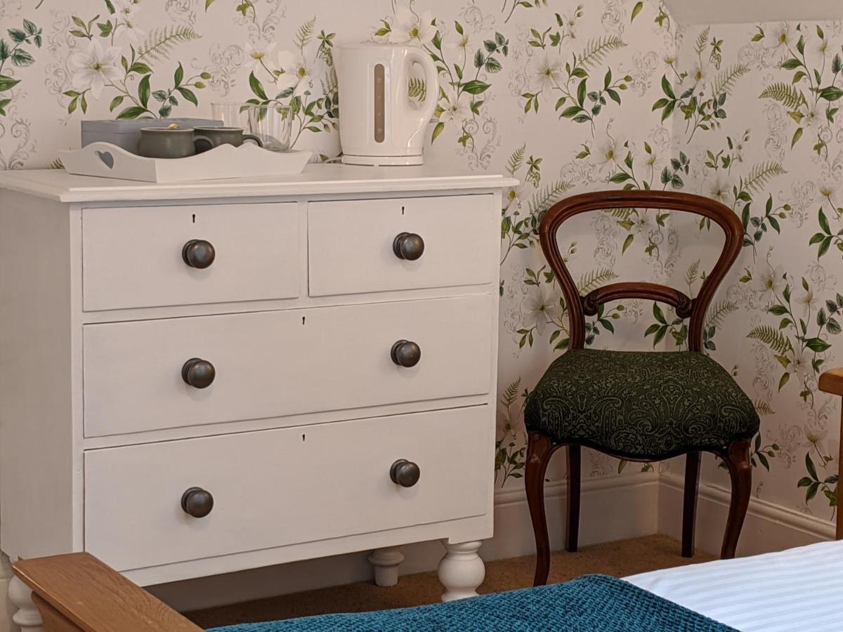 Bed & Breakfast Lee House